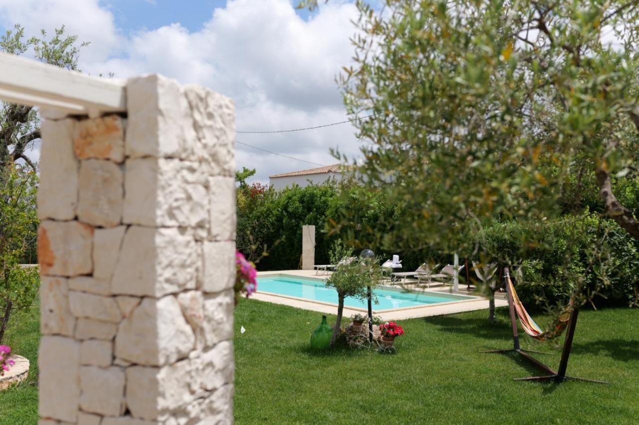 Trullo Rinaldi - Private Pool And Sauna Castellana Grotte Exterior photo