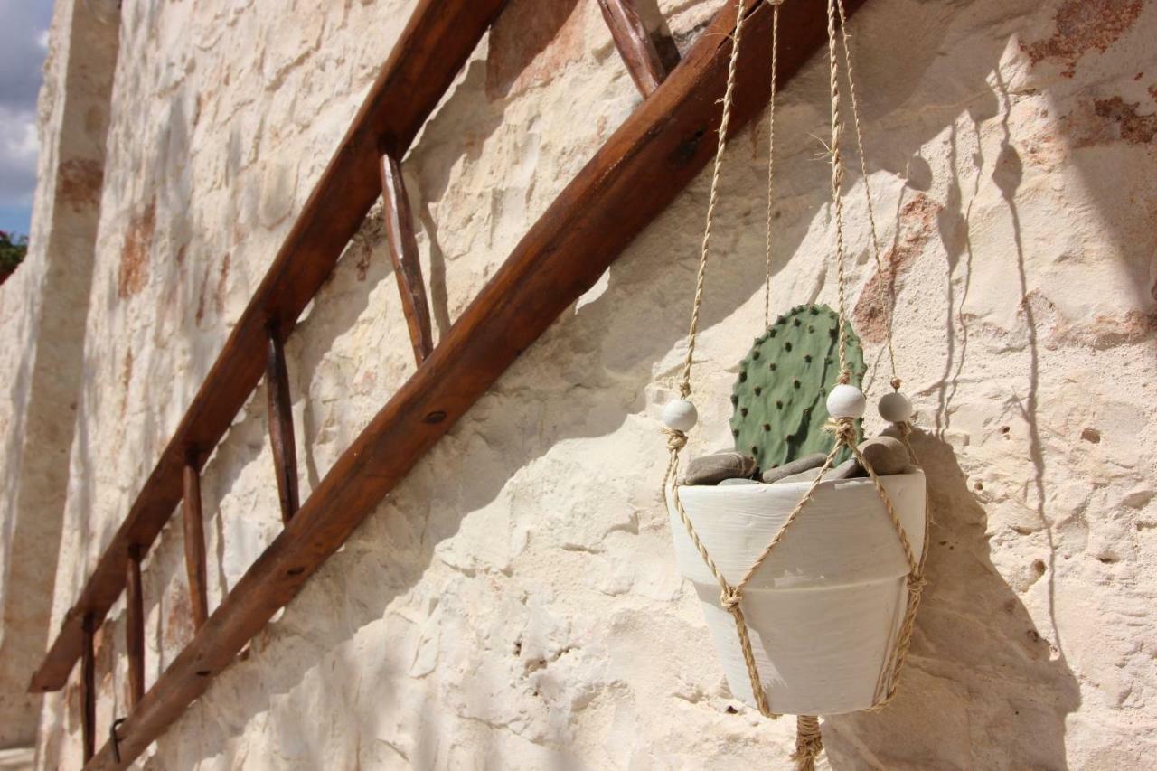 Trullo Rinaldi - Private Pool And Sauna Castellana Grotte Exterior photo