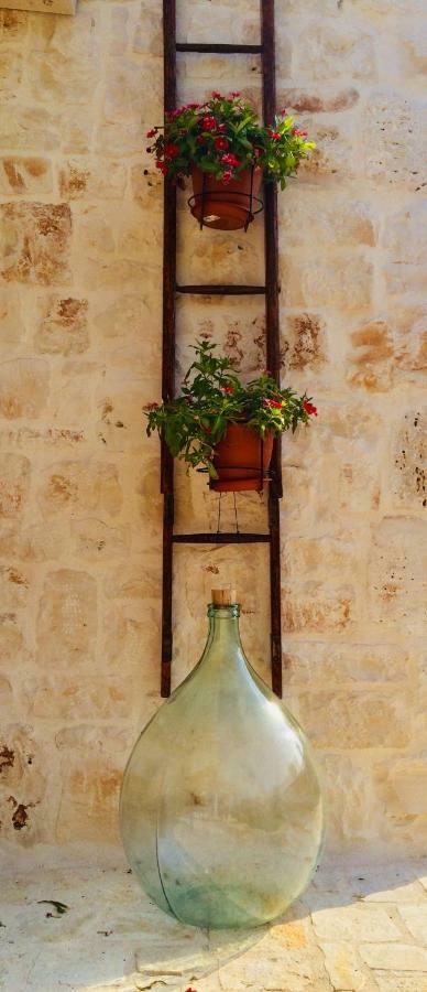Trullo Rinaldi - Private Pool And Sauna Castellana Grotte Exterior photo