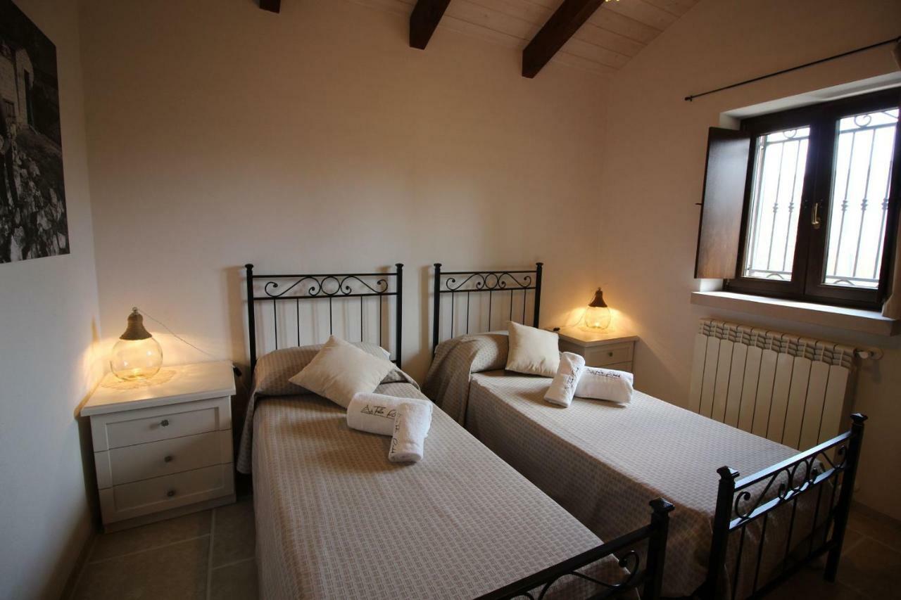 Trullo Rinaldi - Private Pool And Sauna Castellana Grotte Exterior photo